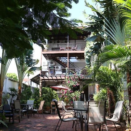 The Travellers Arms Chiang Mai Exterior foto