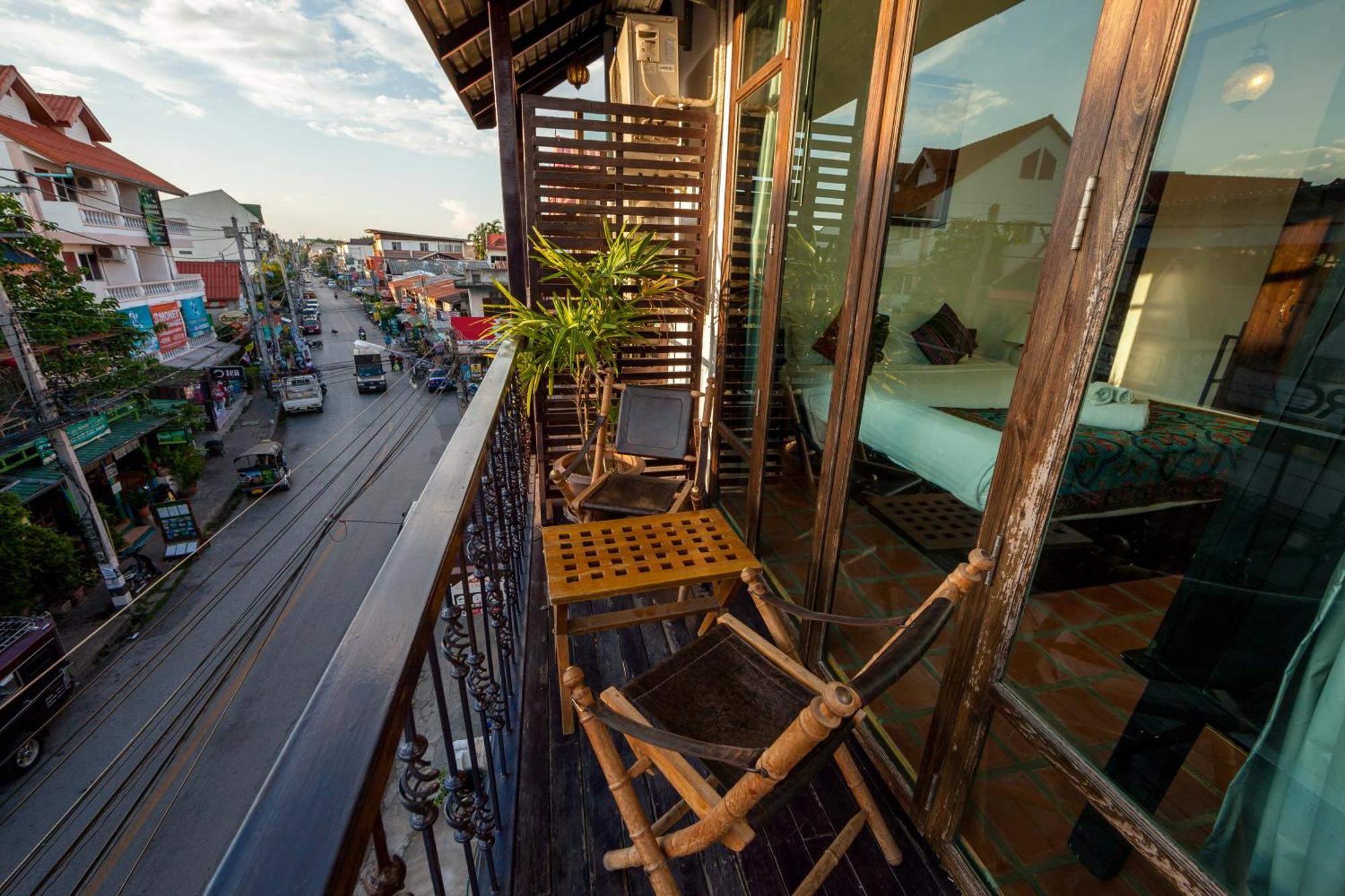 The Travellers Arms Chiang Mai Exterior foto