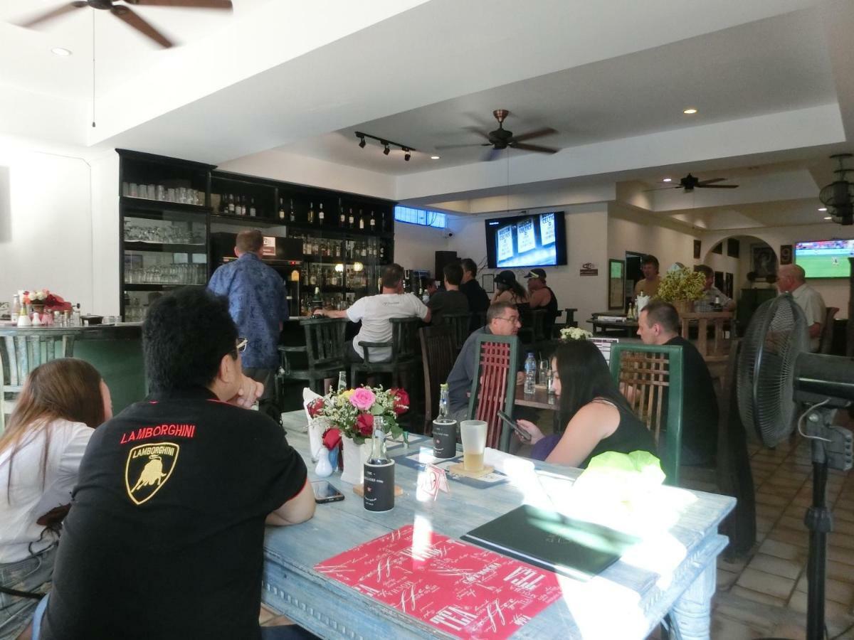 The Travellers Arms Chiang Mai Exterior foto