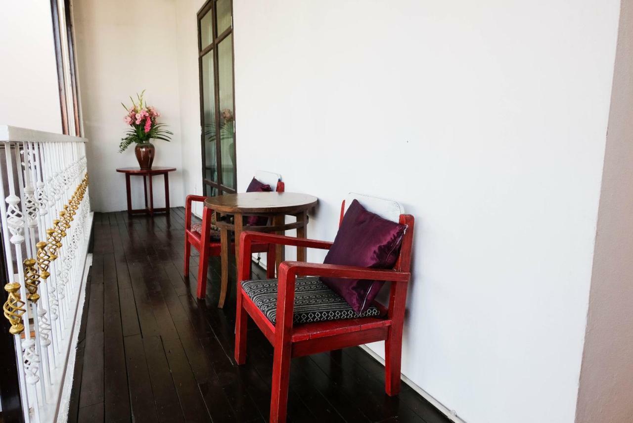 The Travellers Arms Chiang Mai Exterior foto
